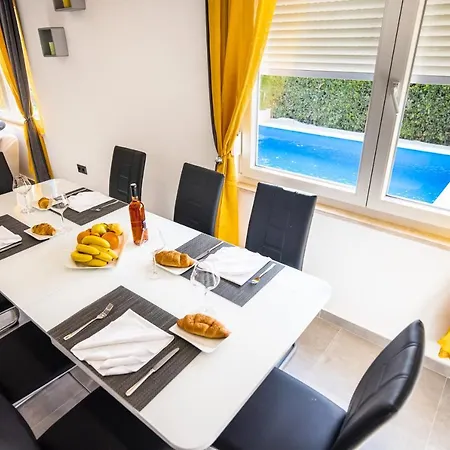 ヴィラ Andelina In Near The Center With Private Pool And Sauna - By Ta Leut Agency ザダル