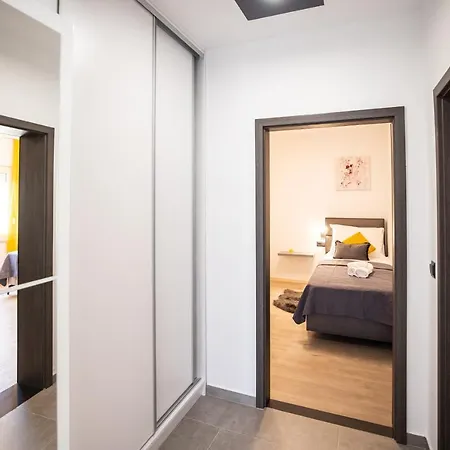 Andelina In Near The Center With Private Pool And Sauna - By Ta Leut Agency فيلة